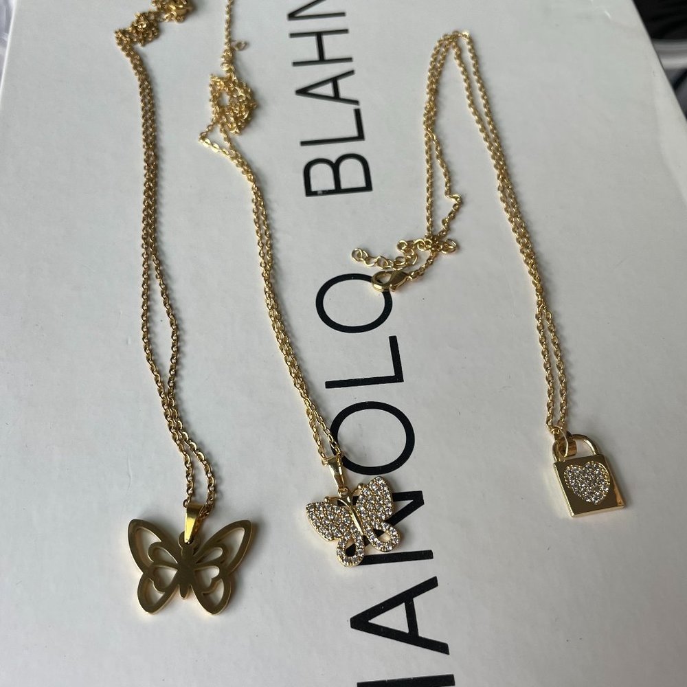 yellow gold butterfly necklaces